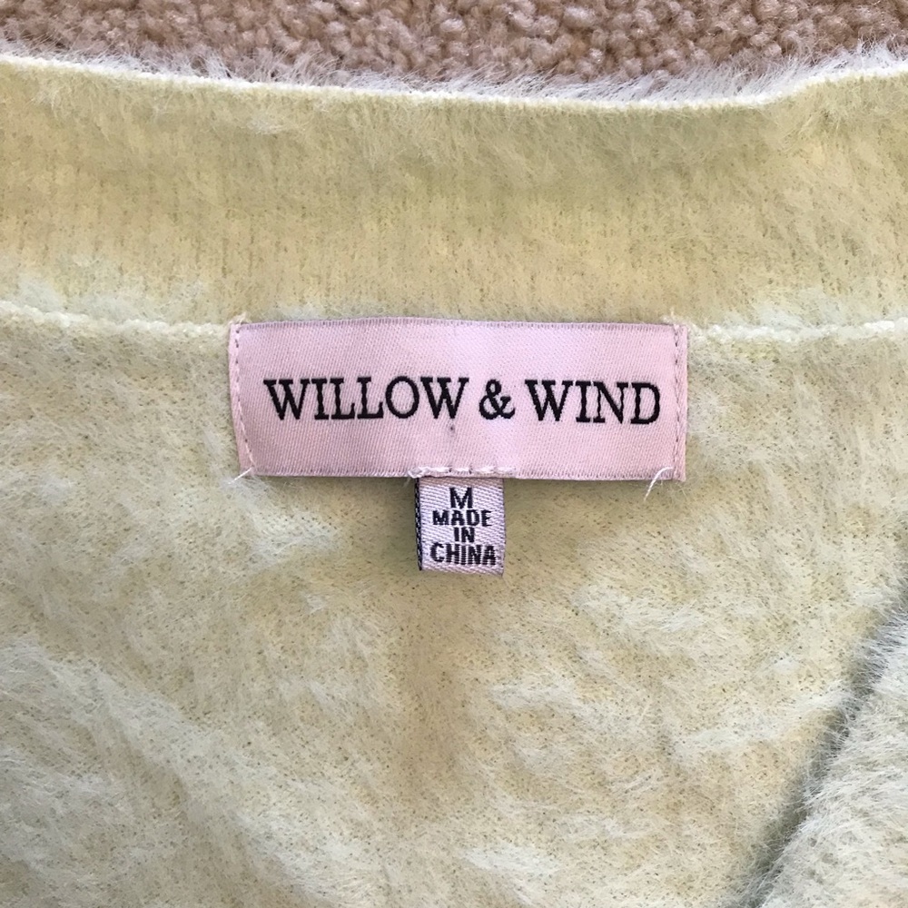 Willow Wind Cropped Cardigan Sweater Womens Medium Pastel Pale Green Fuzzy Soft - Picture 4 of 8